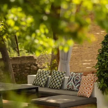 キャンプ場 Nomade Caravan