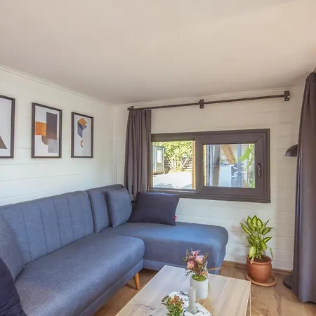 Nomade Caravan Camping