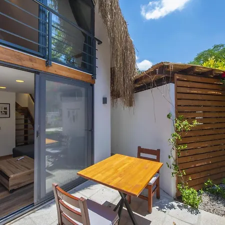 キャンプ場 Nomade Caravan *