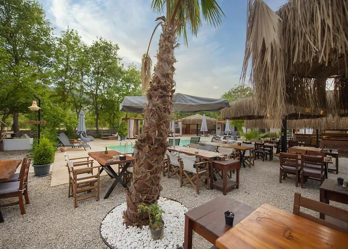 Campsite Nomade Caravan