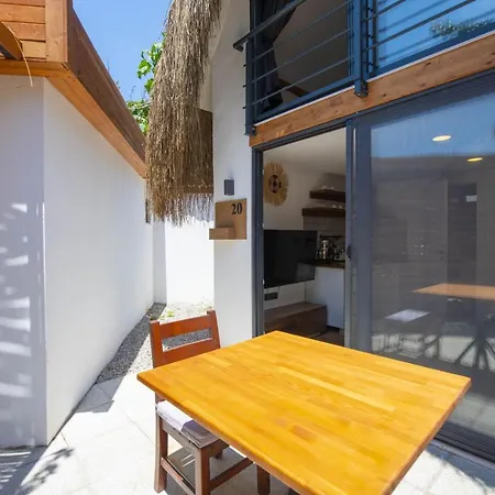 Κάμπινγκ Nomade Caravan Φετιγιέ
