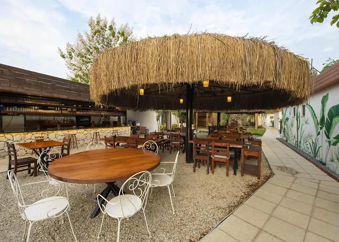 Campsite Nomade Caravan