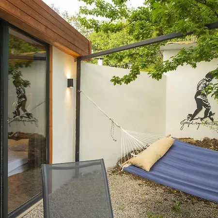 Nomade Caravan Camping *