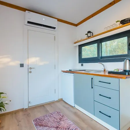 Nomade Caravan Camping *