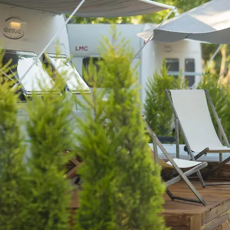 Campsite Nomade Caravan Camping *