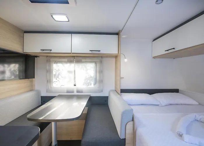 Nomade Caravan Campingplatz *